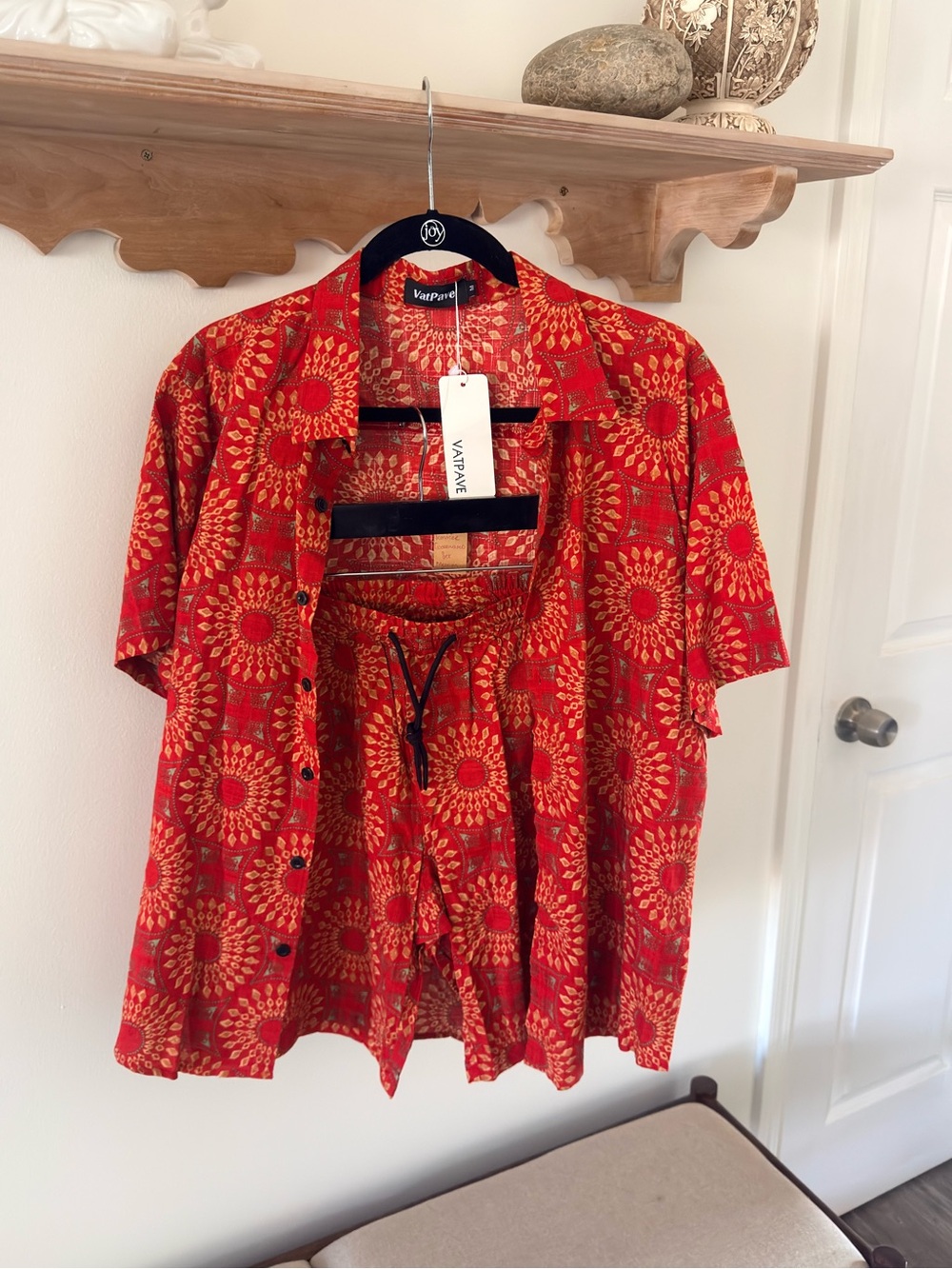 VastPave Red Sunburst Set - shirt & short - Picture 1 of 3